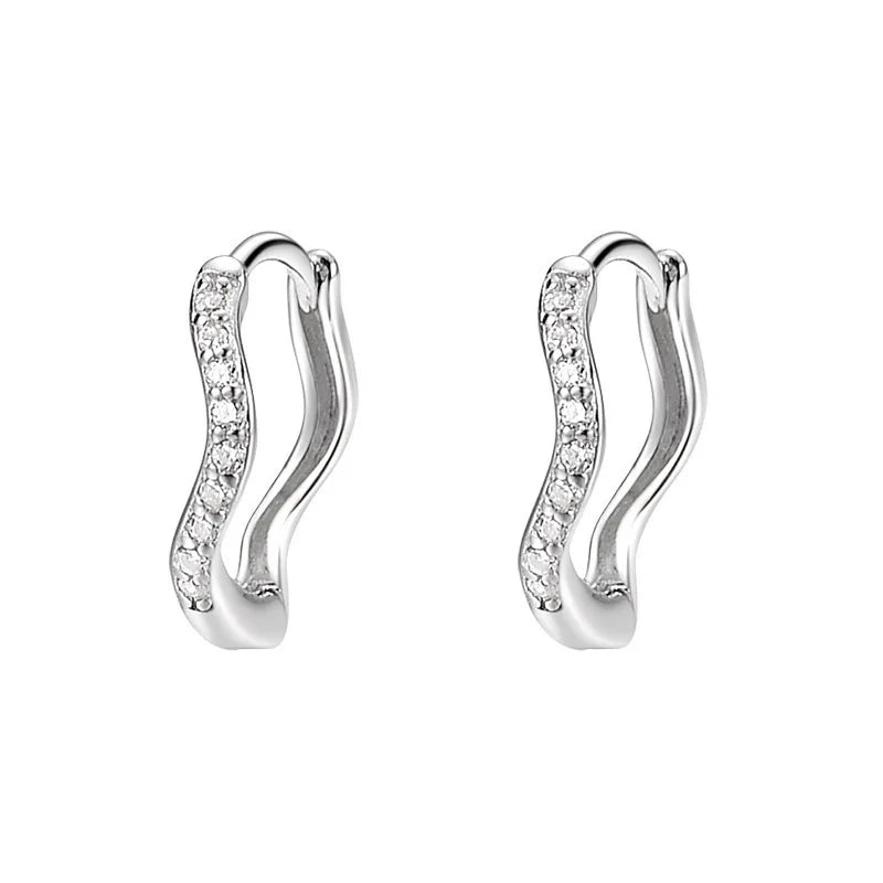 Minimal Wave Hoop Earrings