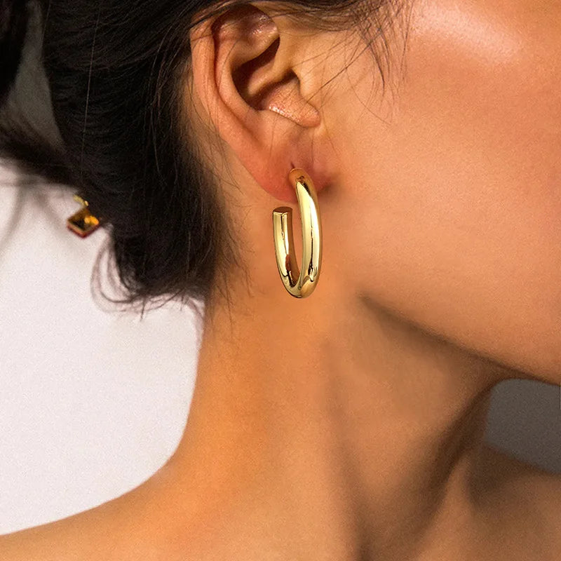 Classic Earring C shape